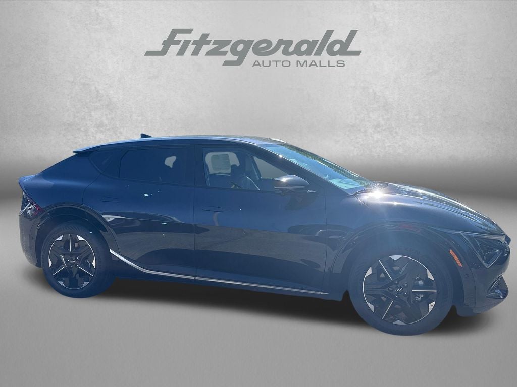 2026 Kia EV6 Wind