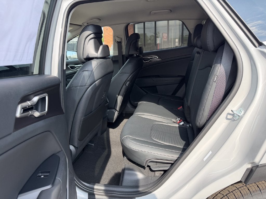 2027 Kia Sportage EX