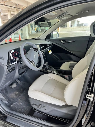 2025 Kia Niro EX