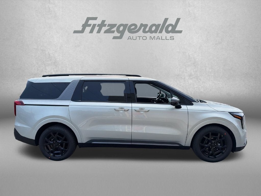 2027 Kia Carnival SX