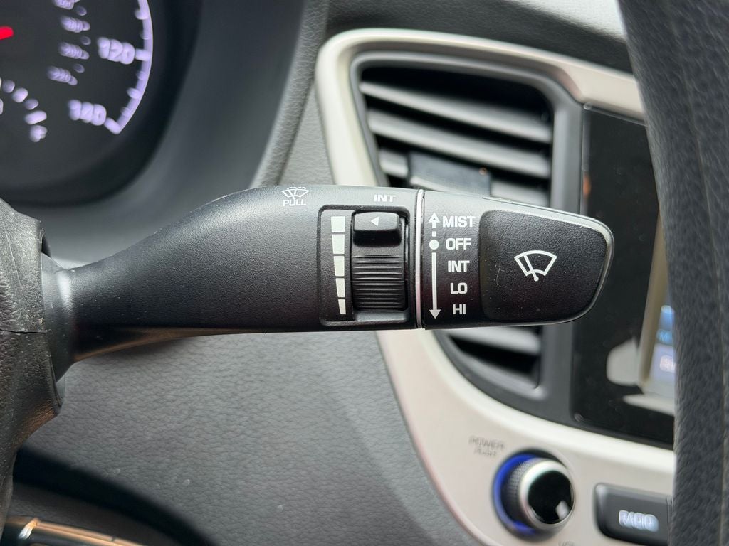 2020 Hyundai Accent SE