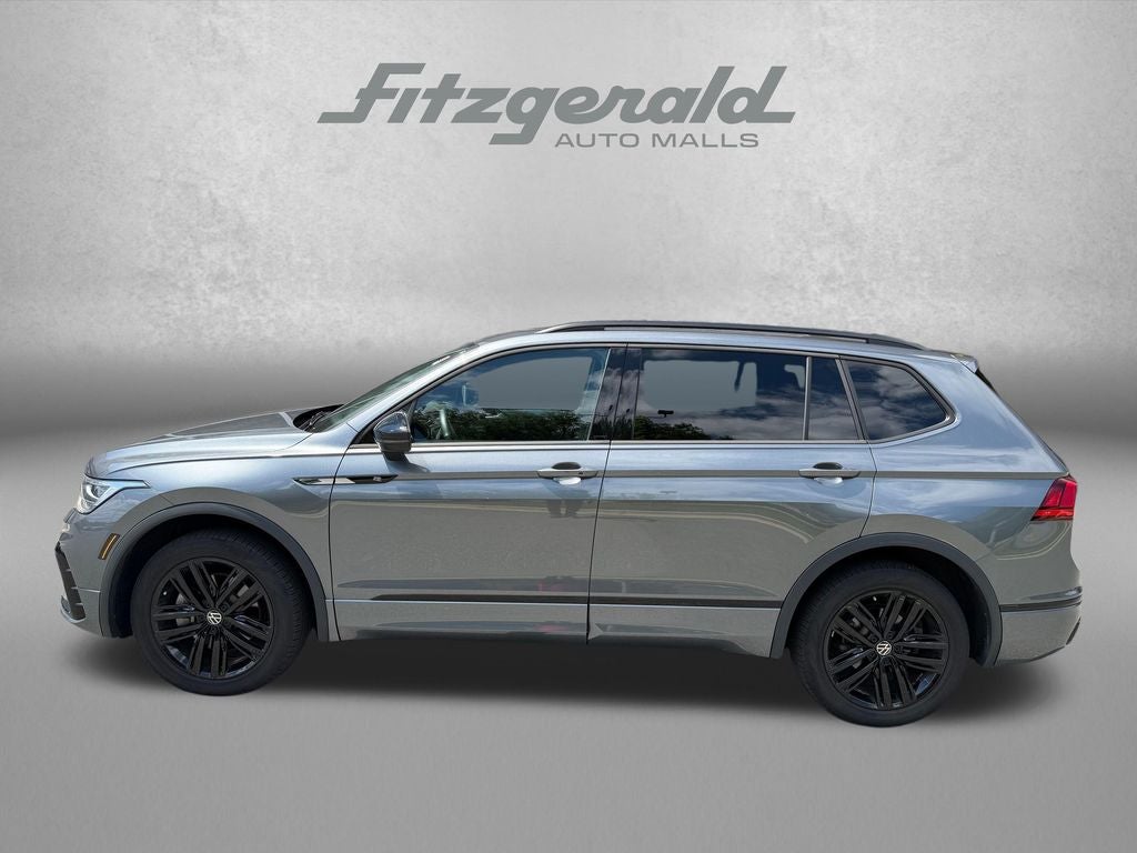 2022 Volkswagen Tiguan 2.0T SE R-Line Black