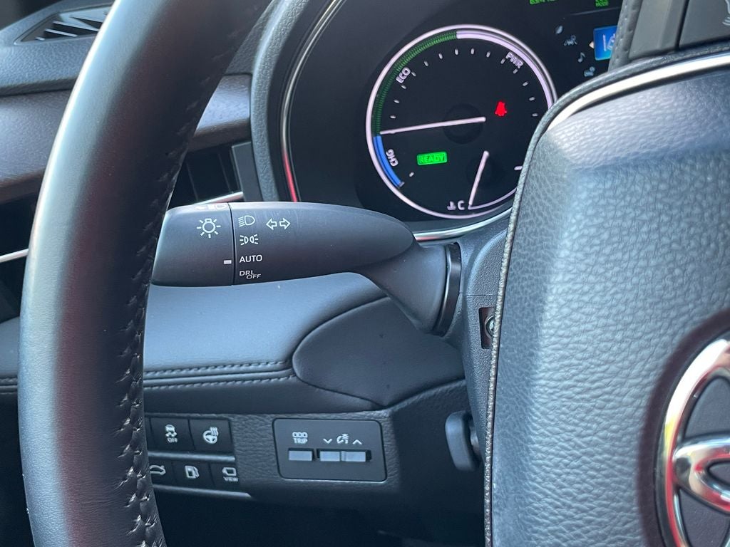 2022 Toyota Avalon Hybrid Limited