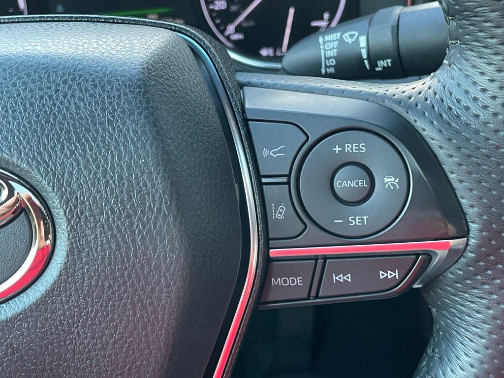 2022 Toyota Avalon Hybrid Limited