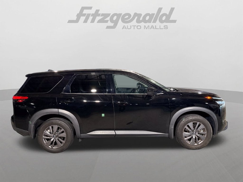 2024 Nissan Pathfinder S