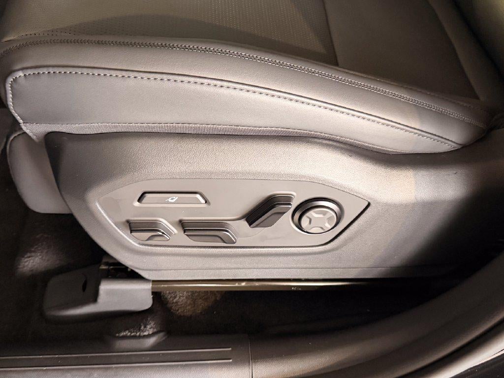 2027 Hyundai Santa Fe Hybrid Calligraphy