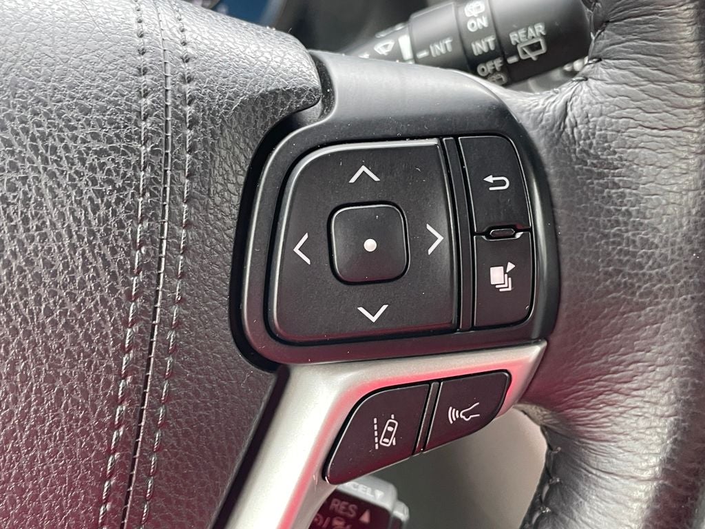 2018 Toyota Sienna XLE 8 Passenger