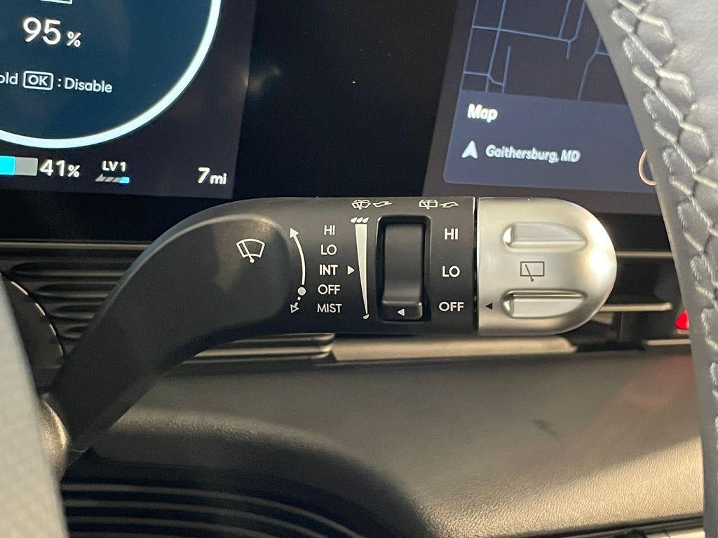 2025 Hyundai IONIQ 5 SE