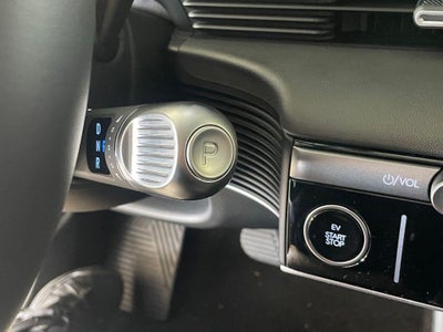 2025 Hyundai IONIQ 5 SE