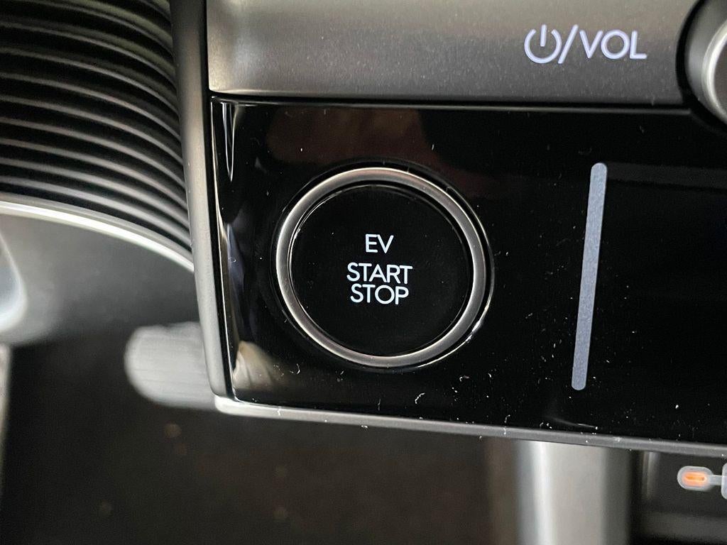 2025 Hyundai IONIQ 5 SE