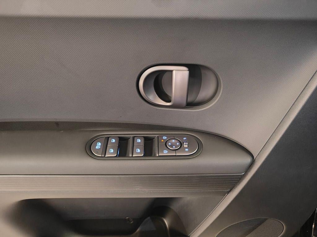 2025 Hyundai IONIQ 5 SE