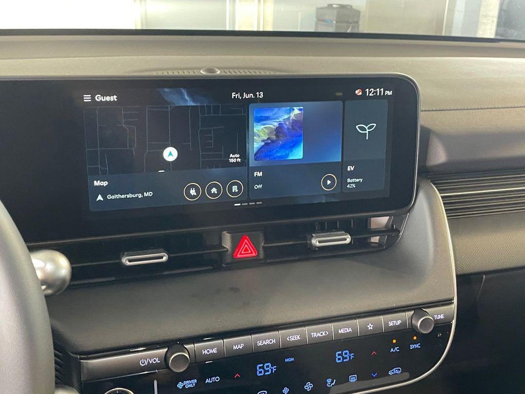 2025 Hyundai IONIQ 5 SEL