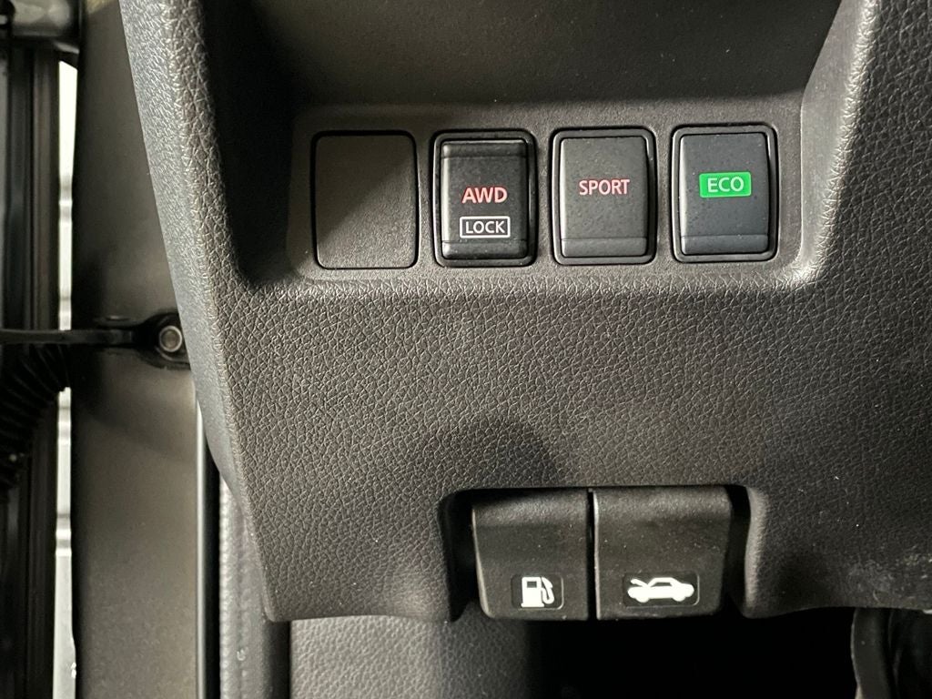 2020 Nissan Rogue Sport SV