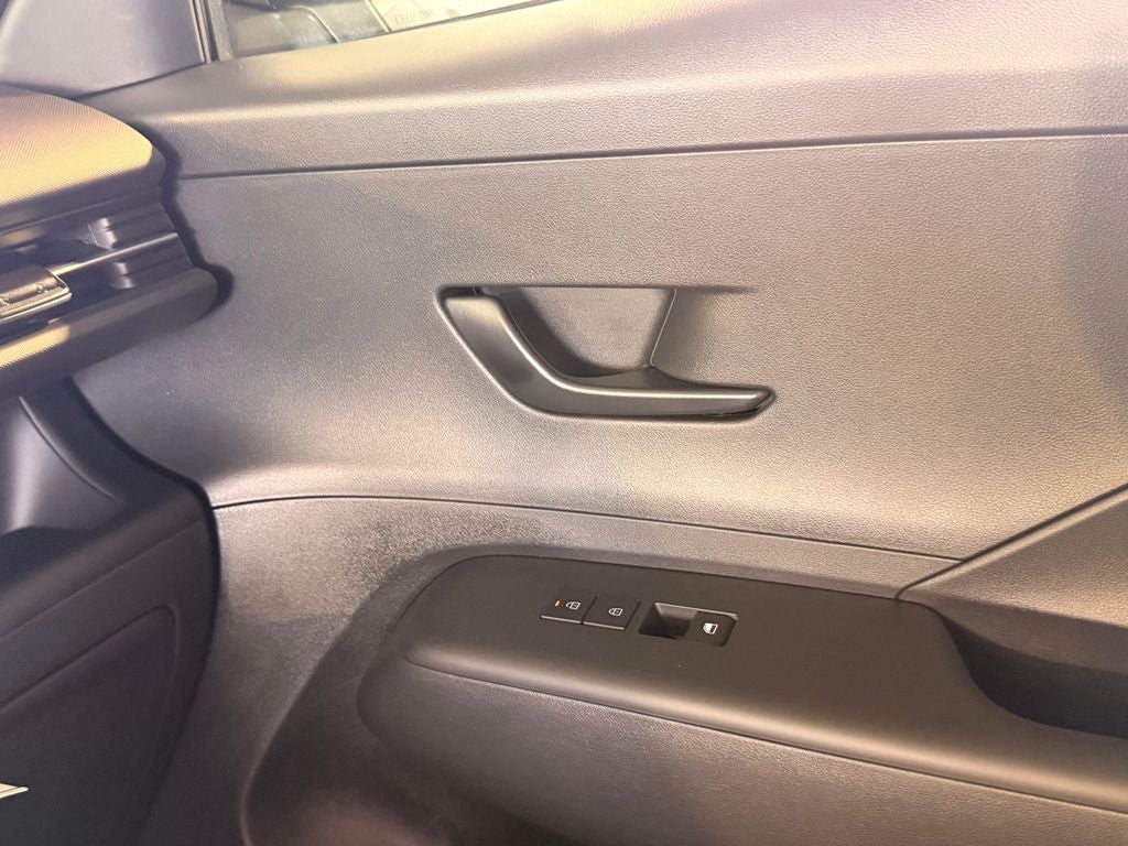 2027 Hyundai Kona SE FWD