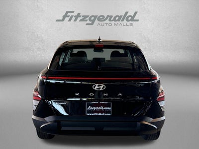 2027 Hyundai Kona SE FWD