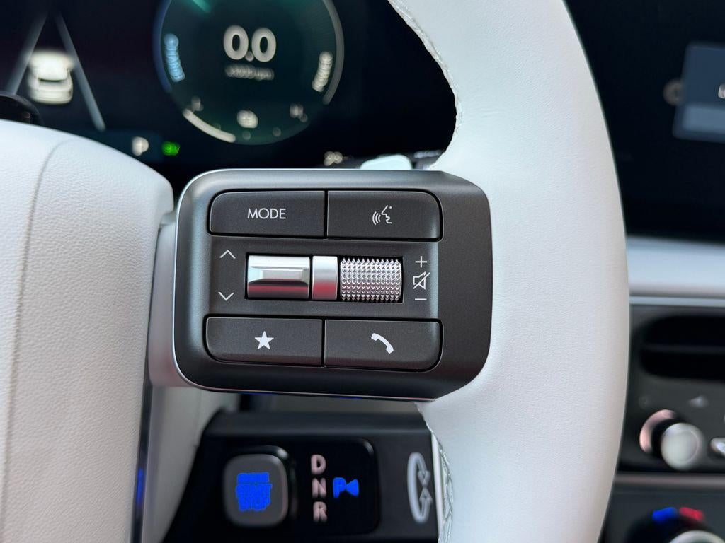 2026 Hyundai Palisade Hybrid SEL Premium 8P