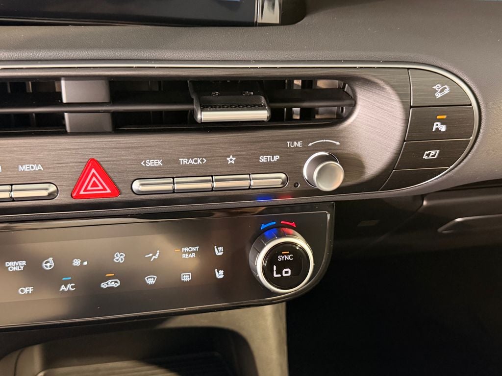 2026 Hyundai Palisade Hybrid SEL Premium 8P