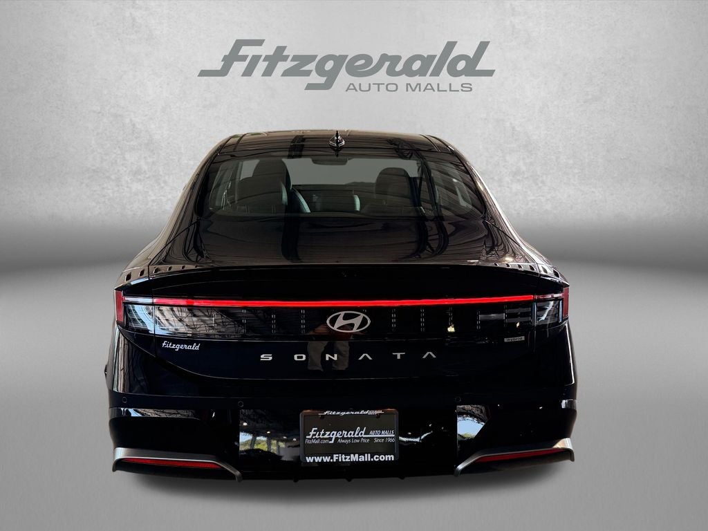 2026 Hyundai Sonata Hybrid Limited