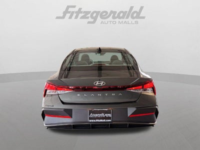 2026 Hyundai Elantra SE