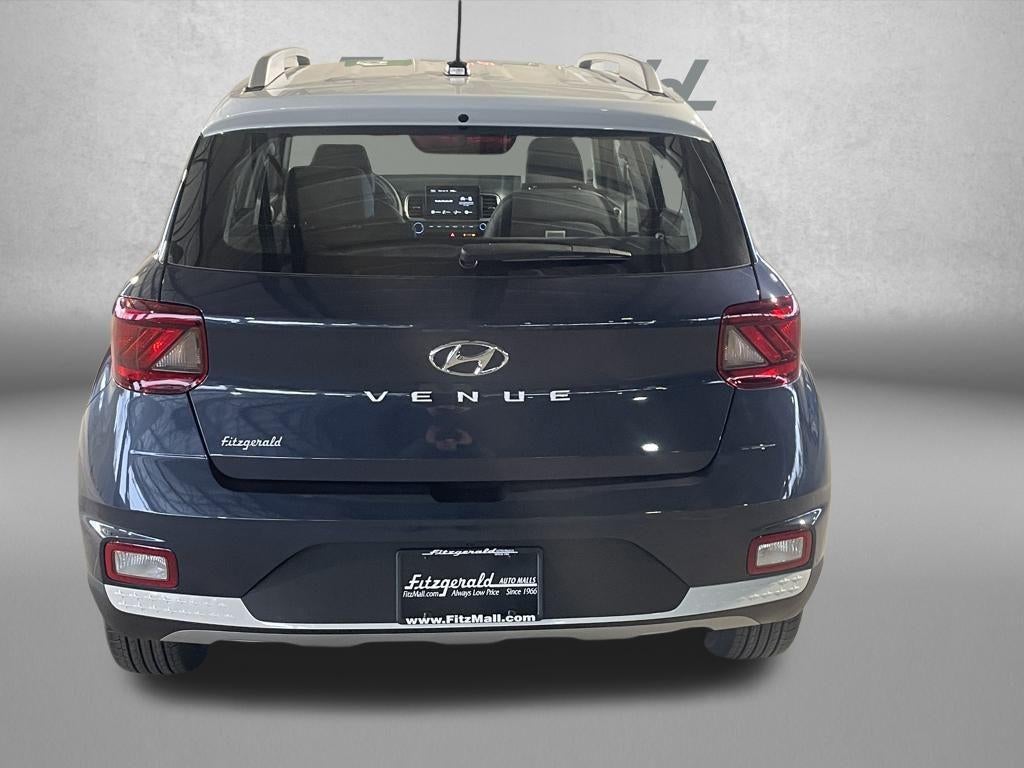 2026 Hyundai Venue SEL w/Two-Tone Roof