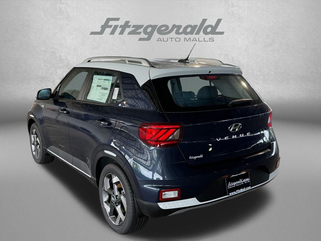 2026 Hyundai Venue SEL w/Two-Tone Roof