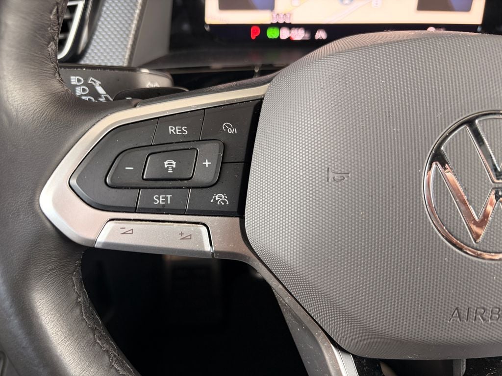 2024 Volkswagen Atlas Cross Sport 2.0T SEL Premium R-Line