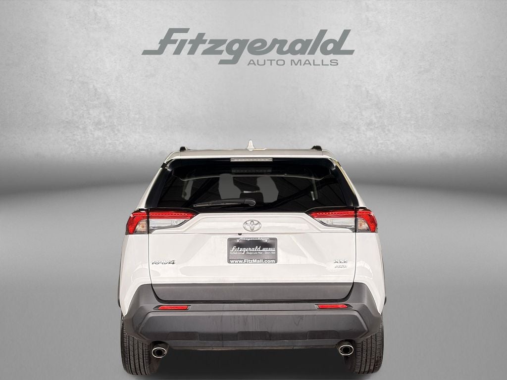 2025 Toyota RAV4 XLE