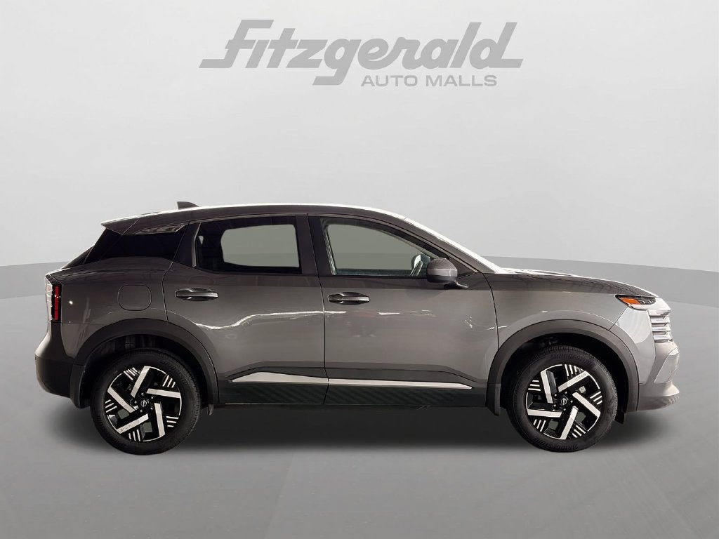 2025 Nissan Kicks MPV SV