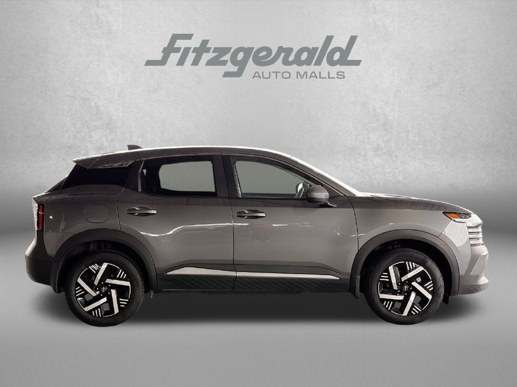 2025 Nissan Kicks MPV SV