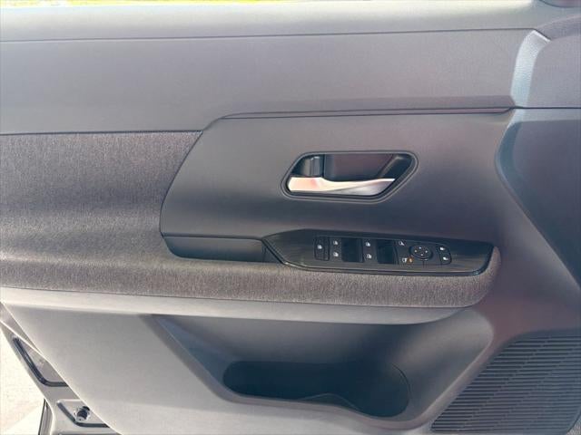 2025 Nissan Kicks MPV SV