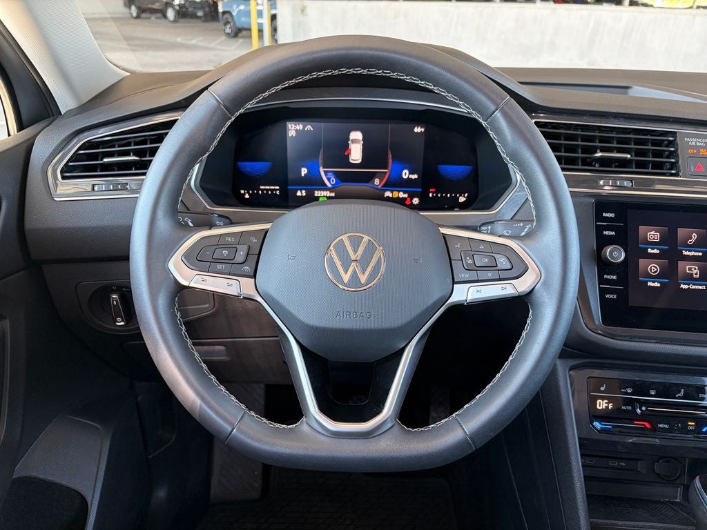 2023 Volkswagen Tiguan 2.0T SE