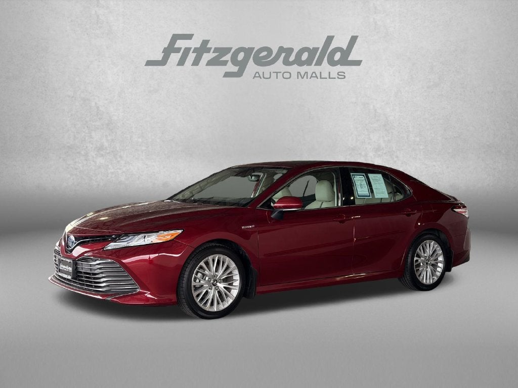 2019 Toyota Camry Hybrid XLE