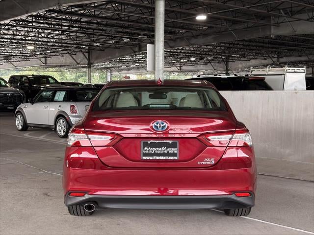 2019 Toyota Camry Hybrid XLE