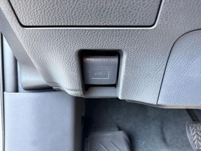 2023 Toyota Camry Hybrid LE