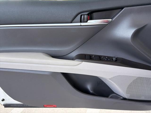 2023 Toyota Camry Hybrid LE