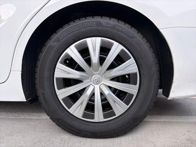 2023 Toyota Camry Hybrid LE