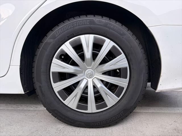 2023 Toyota Camry Hybrid LE