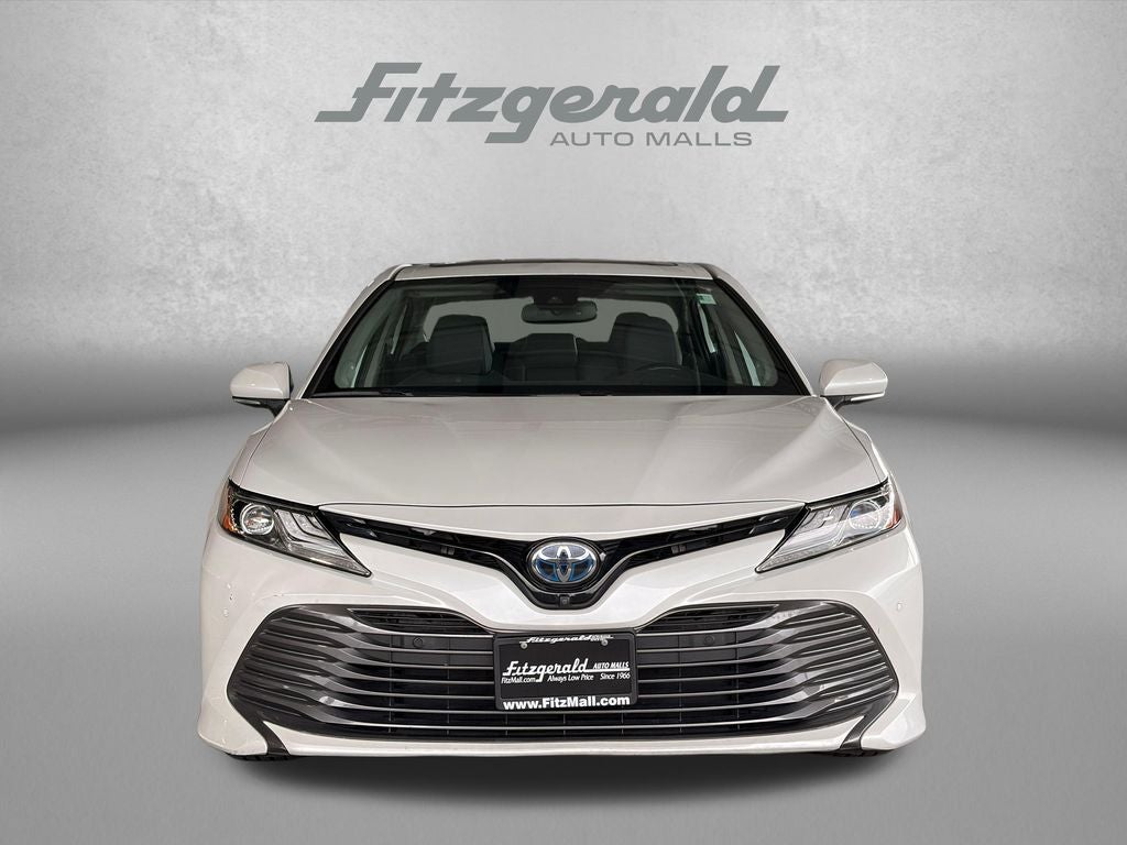 2020 Toyota Camry Hybrid XLE