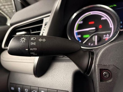 2020 Toyota Camry Hybrid XLE