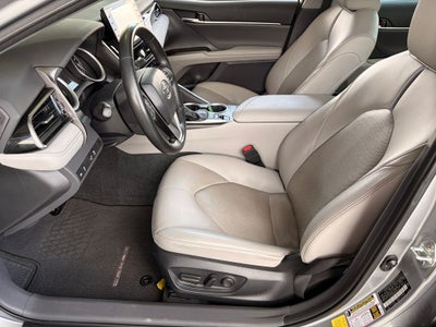 2023 Toyota Camry Hybrid XLE