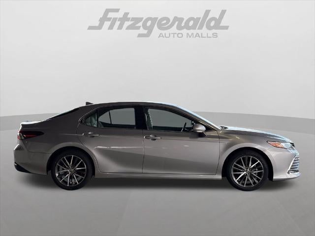 2023 Toyota Camry Hybrid XLE