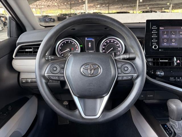2022 Toyota CAMRY LE