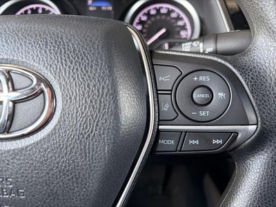 2022 Toyota CAMRY LE