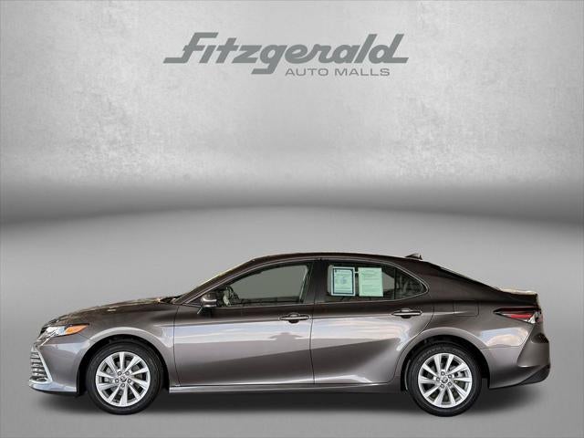 2022 Toyota CAMRY LE