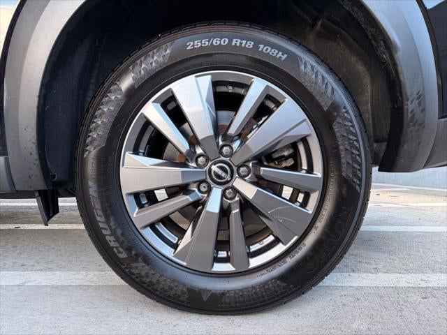 2023 Nissan Pathfinder S