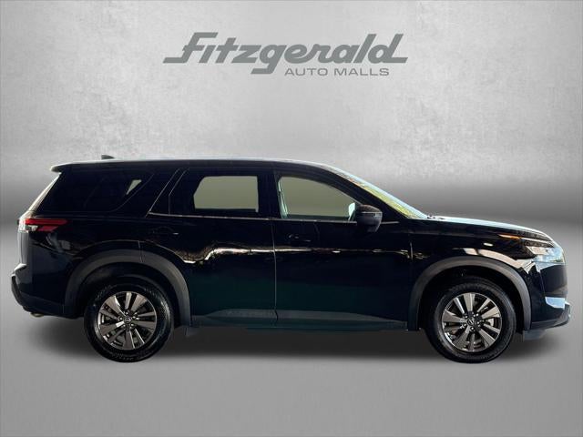 2023 Nissan Pathfinder S