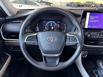2025 Toyota GRAND HIGHLANDER LE