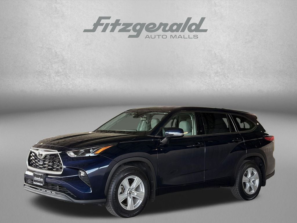 2022 Toyota HIGHLANDER LE