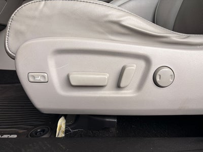 2016 Toyota Highlander Limited Platinum V6