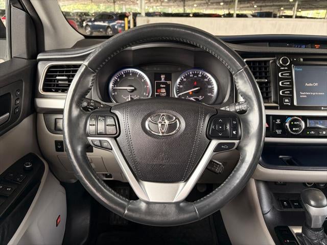 2016 Toyota Highlander Limited Platinum V6